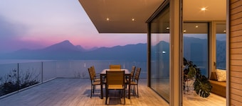 Dream view, infinity pool, privacy & nature. Villa