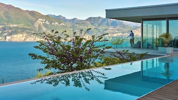 Una piscina riscaldata