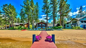 Unclassified image, 4 of 64, button - Lakefront Legacy luxury Lake Tahoe Estate Camp Richardson luxe01 (South Lake Tahoe)