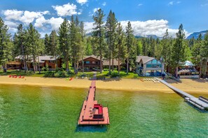 On the beach - Lakefront Legacy luxury Lake Tahoe Estate Camp Richardson luxe01 (South Lake Tahoe)