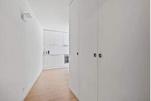 Standard-Studio | Eigene Küche | Kühlschrank, Ofen, Geschirrspüler