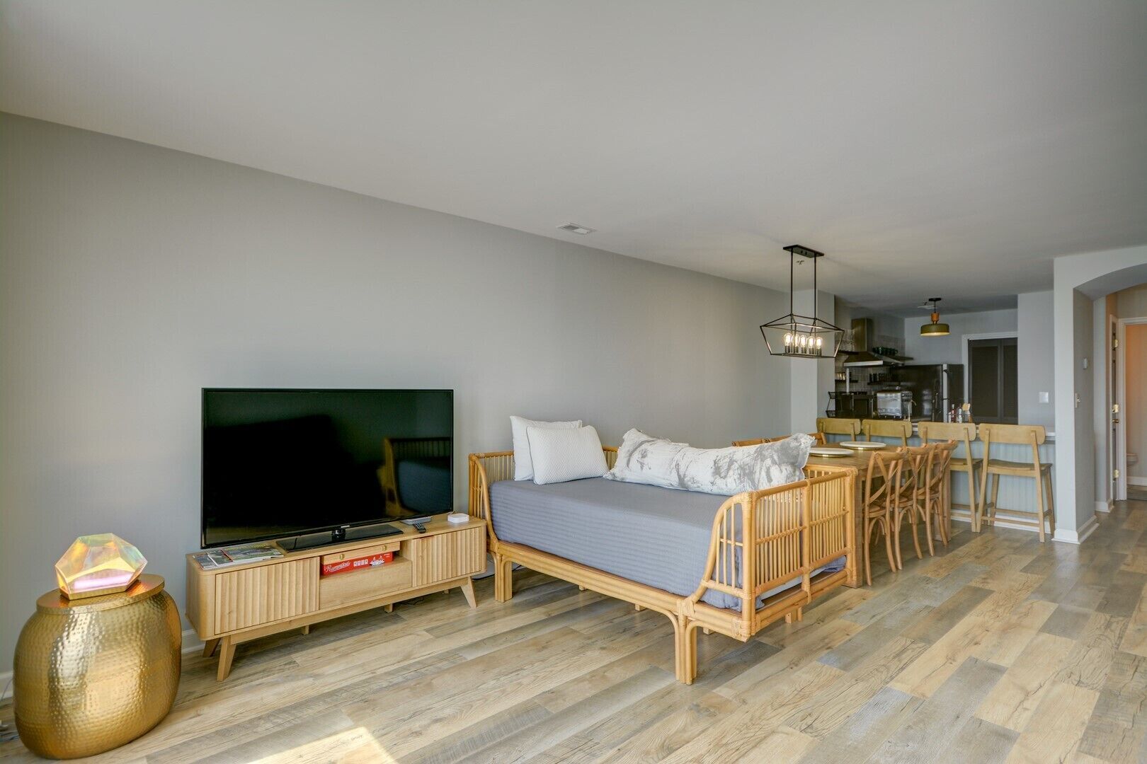 Villa Capriani 317B - Oceanfront Condo - Pool, Hot Tub, On-site Restaurant