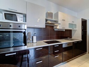 Fridge, microwave, oven, dishwasher - Miškulin by Interhome (Senj)