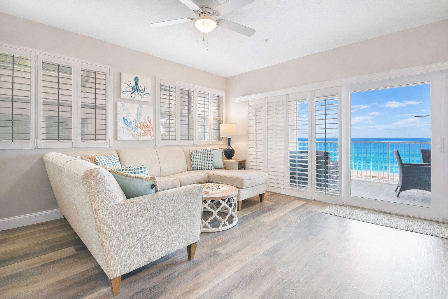 Smart-tv, boeken en een filmbibliotheek