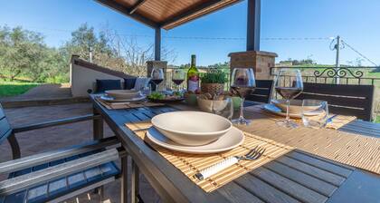 Private Villa with private pool, A/C, WIFI, TV, terrace, panoramic view, close to Porto Recanati