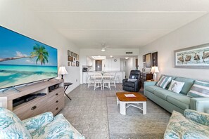 TV - Island House A104 - Direct Ocean Front (St. Augustine)
