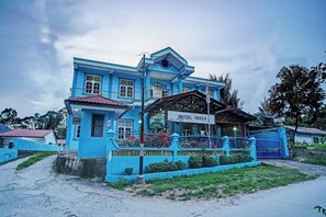 Exterior - Hotel O Adela (Sibarani Nasampulu)