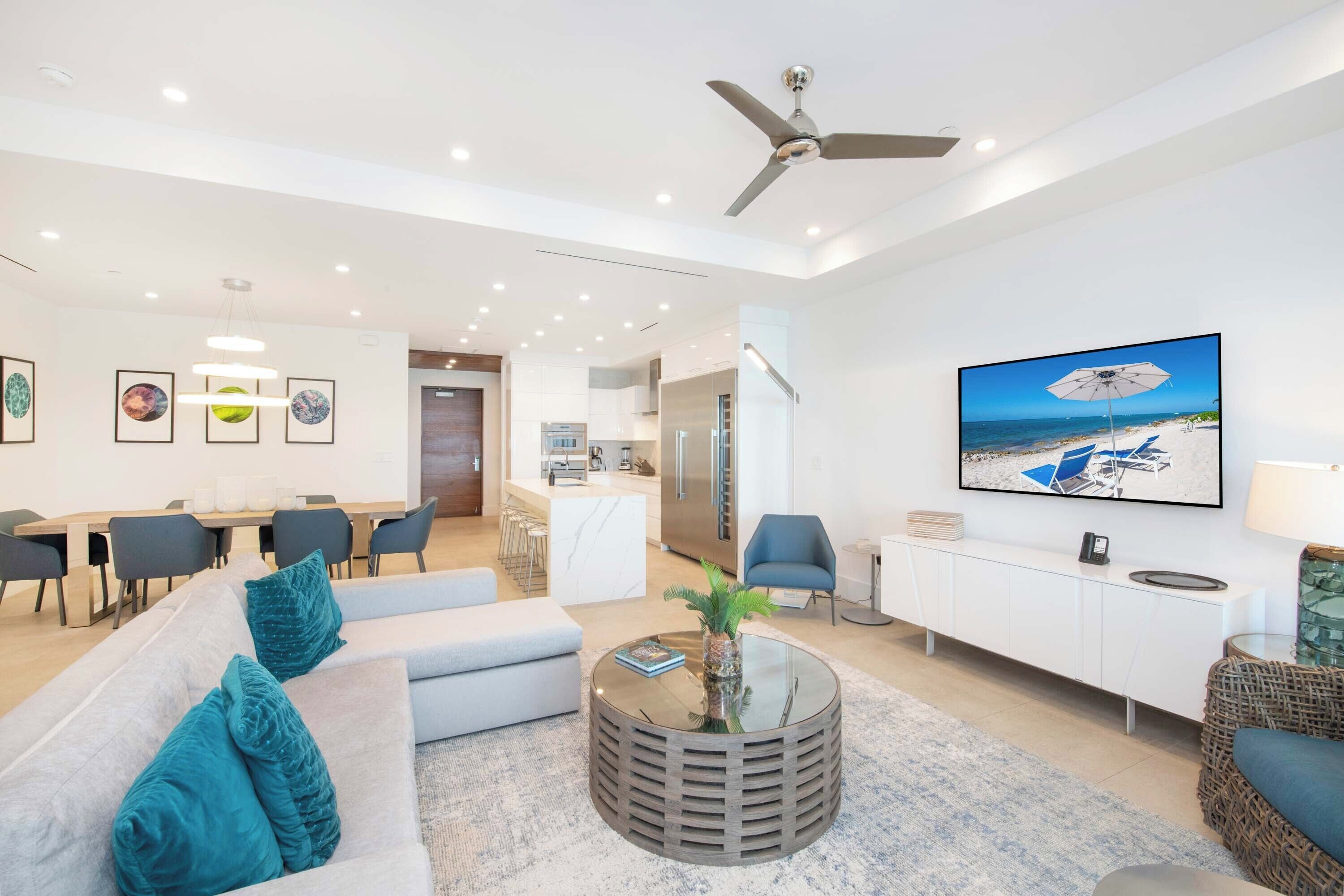 TV connectée, jeux vidéo, lecteur de DVD, écrans d'ordinateur