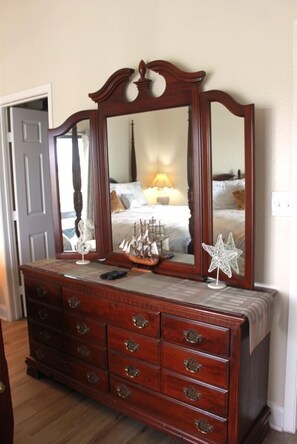 3 makuuhuonetta, vuodevaatteet