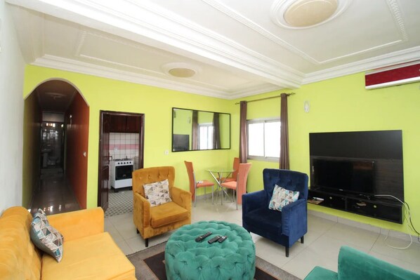Living area - Furnished apartment in Douala, Makepe (Douala)