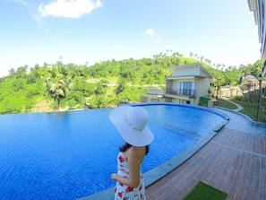 Outdoor pool - Flamingo Bajo Waecicu (Labuan Bajo)