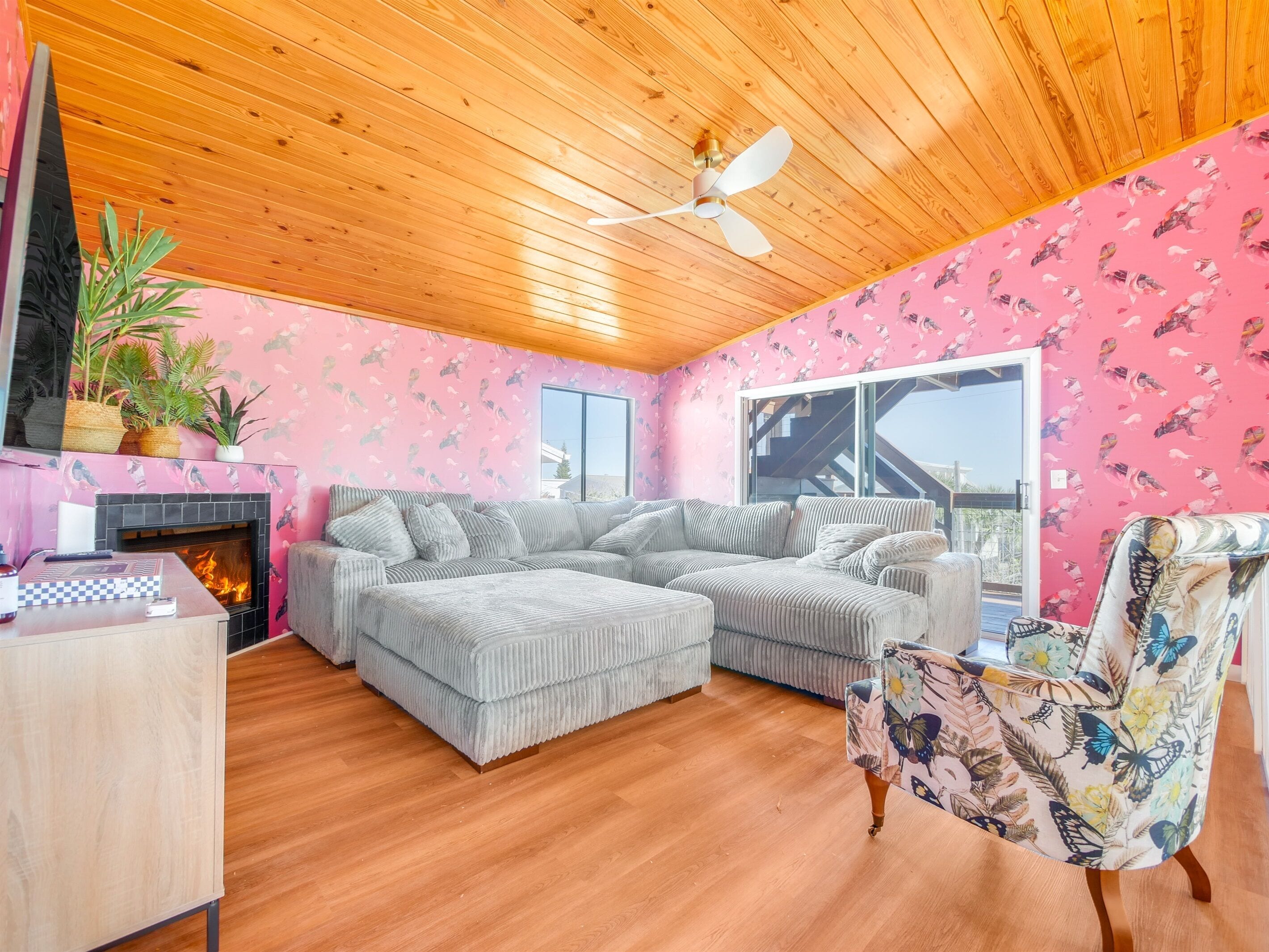 Ocean Views! Private Pool! Fun Decor.