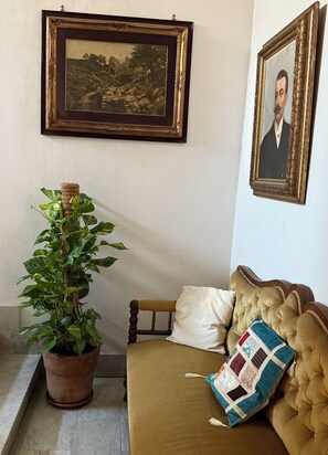 Interior - Two Double rooms with private bathrooms and an equipped roof terrace. (Sant'Agnello)