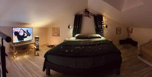 1 slaapkamer, een strijkplank/strijkijzer, gratis wifi, beddengoed