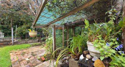 Elanora - original Bendalong beach cottage