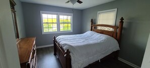 3 bedrooms, free WiFi, bed sheets