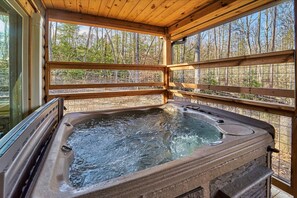 Bain à remous intérieur