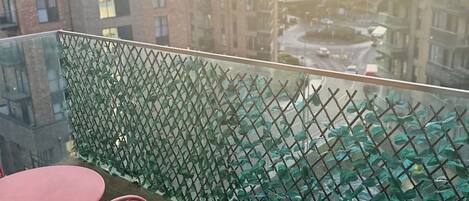 Apartment, 1 Queen Bed | Property grounds