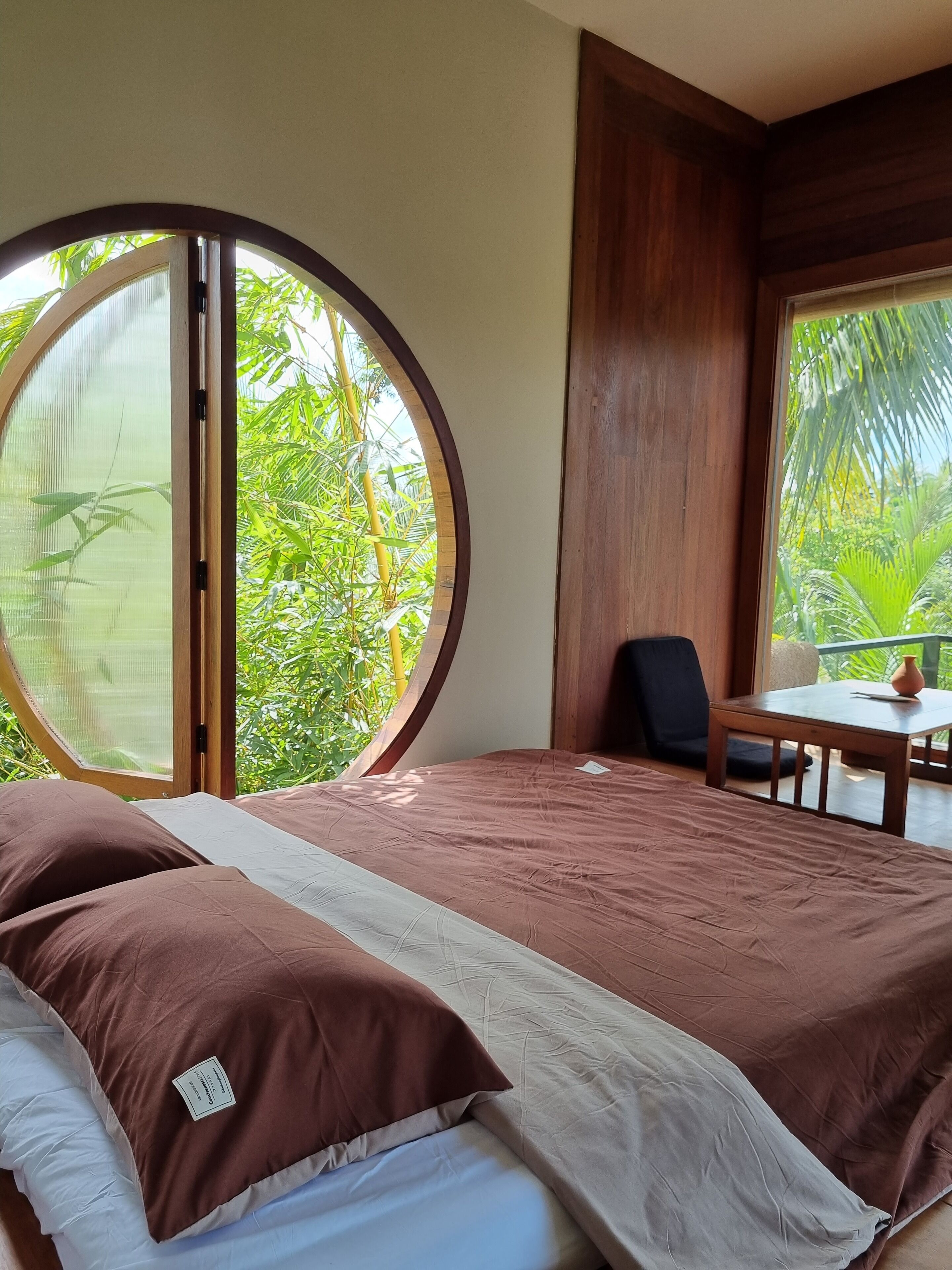 Appartement Exclusif, 1 très grand lit et 1 canapé-lit | Fer et planche à repasser, Wi-Fi gratuit