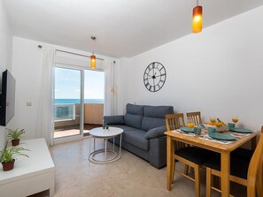 TV - Front LINE Fuengirola Beach-Carvajal with terrace (FUENGIROLA)