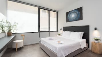 Deluxe Suite | City view