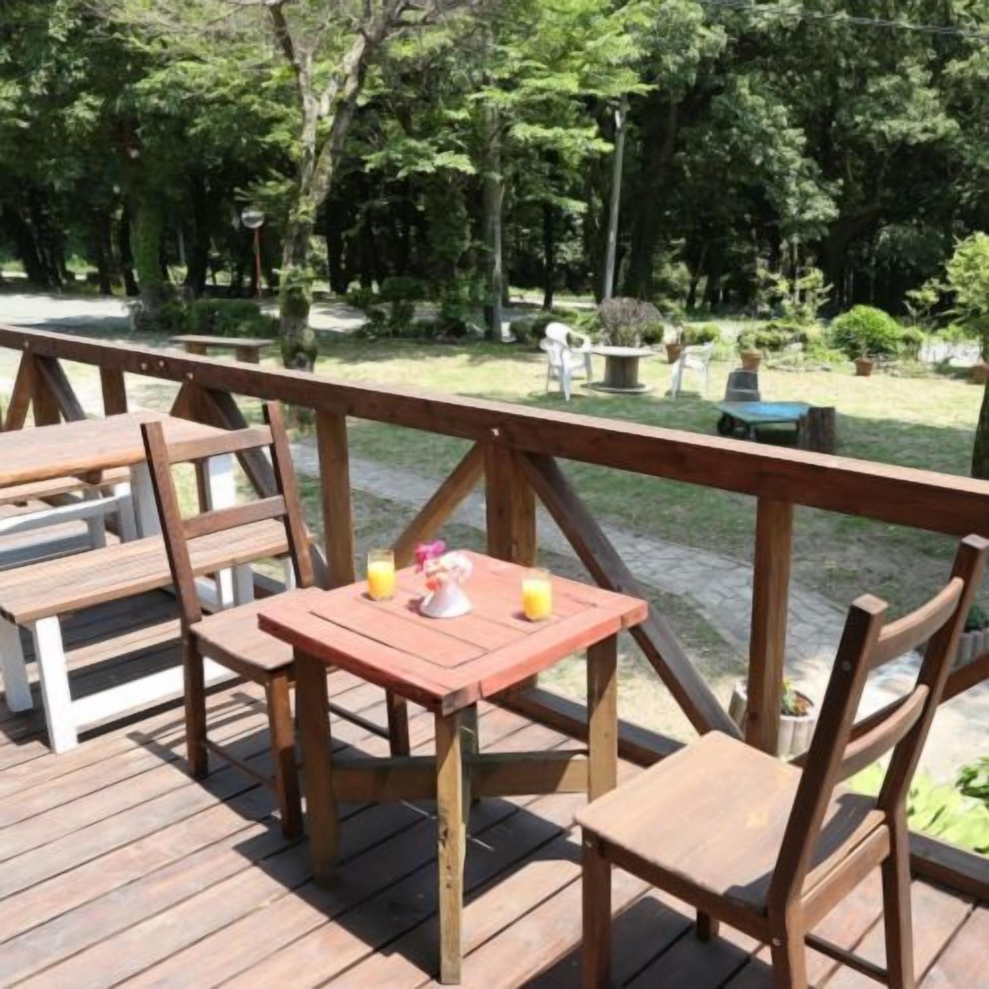 Tempat makan outdoor