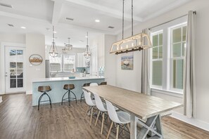 Dining - Dog-Friendly! 30A Beaches! Community Pool! 4 Adult Bikes! (Santa Rosa Beach)