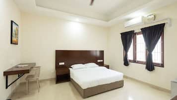 Phòng Tiêu chuẩn | 1 phòng ngủ, bộ đồ giường cao cấp, nệm Select Comfort, bàn