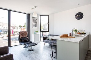 Interior - Luxury | Fully Equipped Kitchen | Ormeau Park (Belfast)