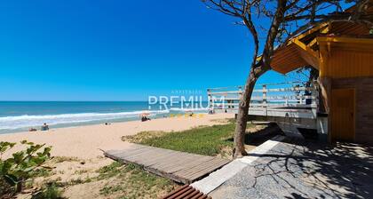 Flat pé na areia com vista internet e ar