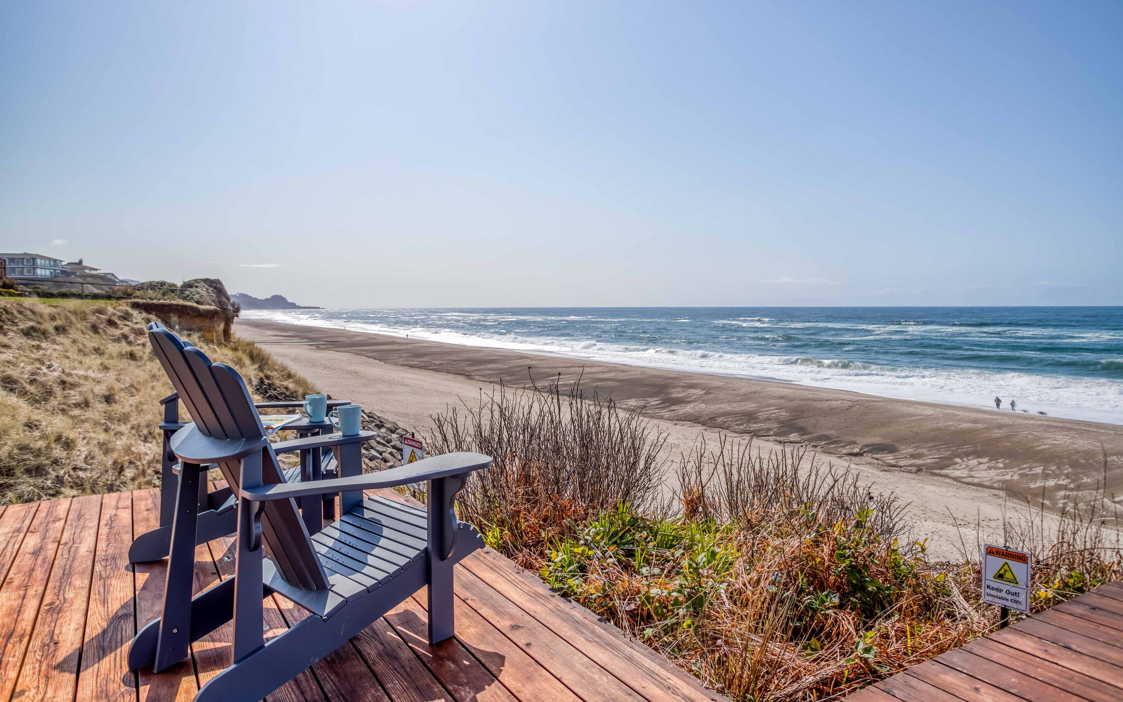 Sweet Gleneden Beach Oceanfront Single-Level has Big Windows, Beach Access!