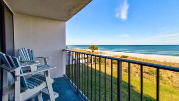 Condo, 1 Bedroom | Property grounds