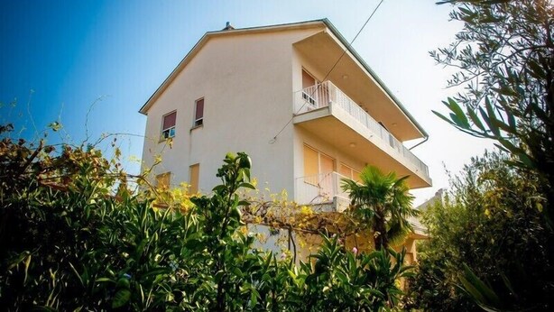Unclassified image, 1 of 5, button - Apartment in center of Malinska (Malinska)