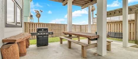 House, 4 Bedrooms | Terrace/patio