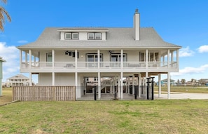 Exterior - The Sandcastle 4 Bedroom Home by RedAwning (Port Bolivar)