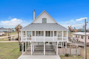 Exterior - The Sandcastle 4 Bedroom Home by RedAwning (Port Bolivar)