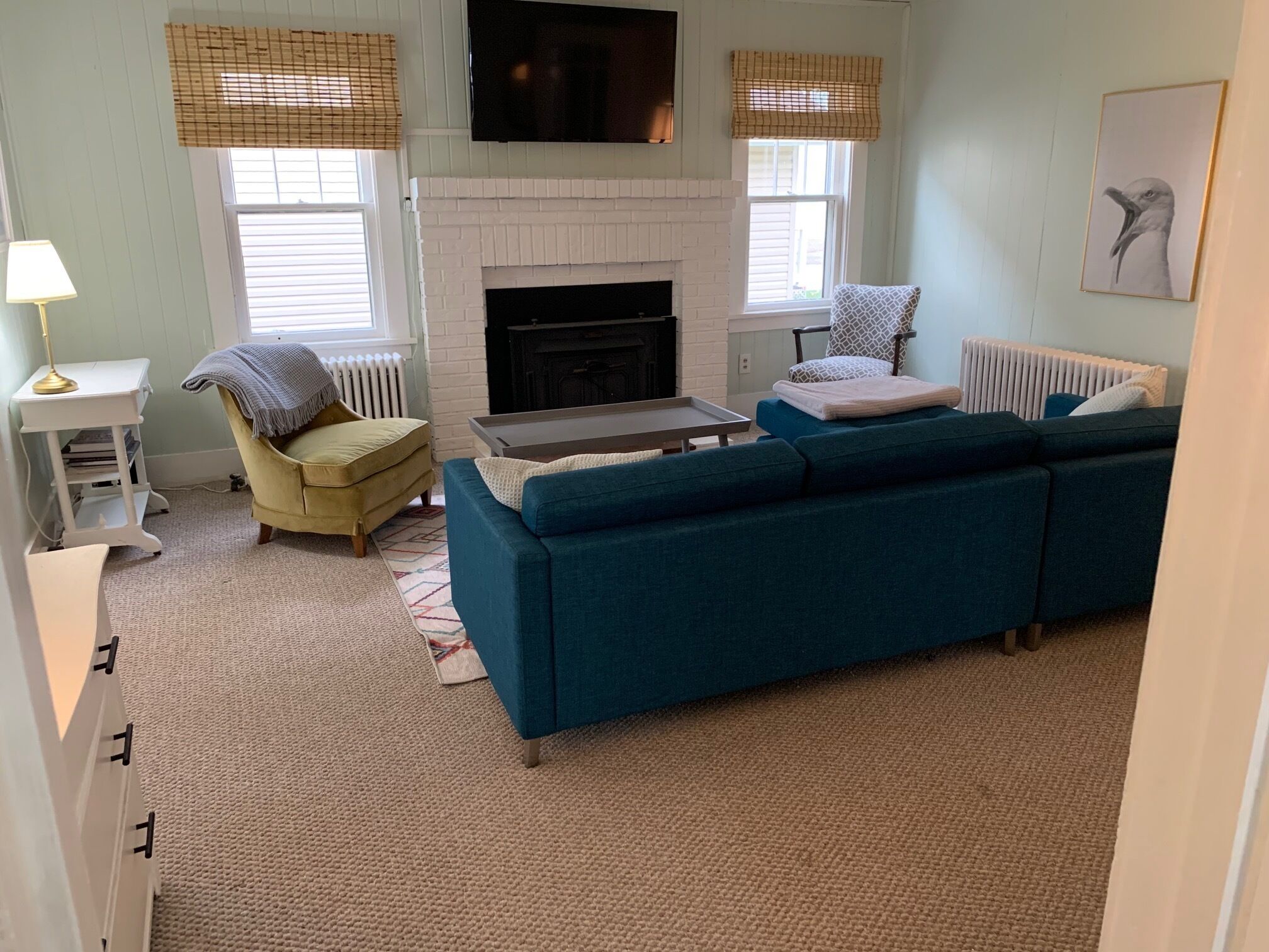 Bessie's Nest- Tranquil Home Close to Public Beach