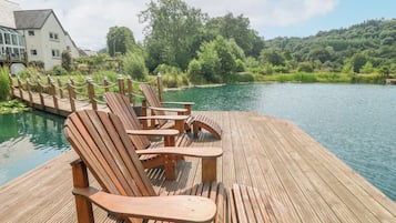 Cottage | Property grounds