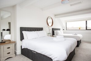 2 عدّة غرف نوم وواي فاي وملاءات أسرّة