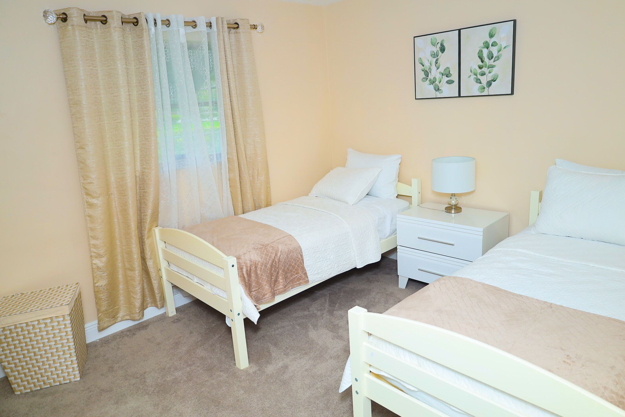 Charming, Spacious and Newly Renovated Home in the Heart of Sunrise!