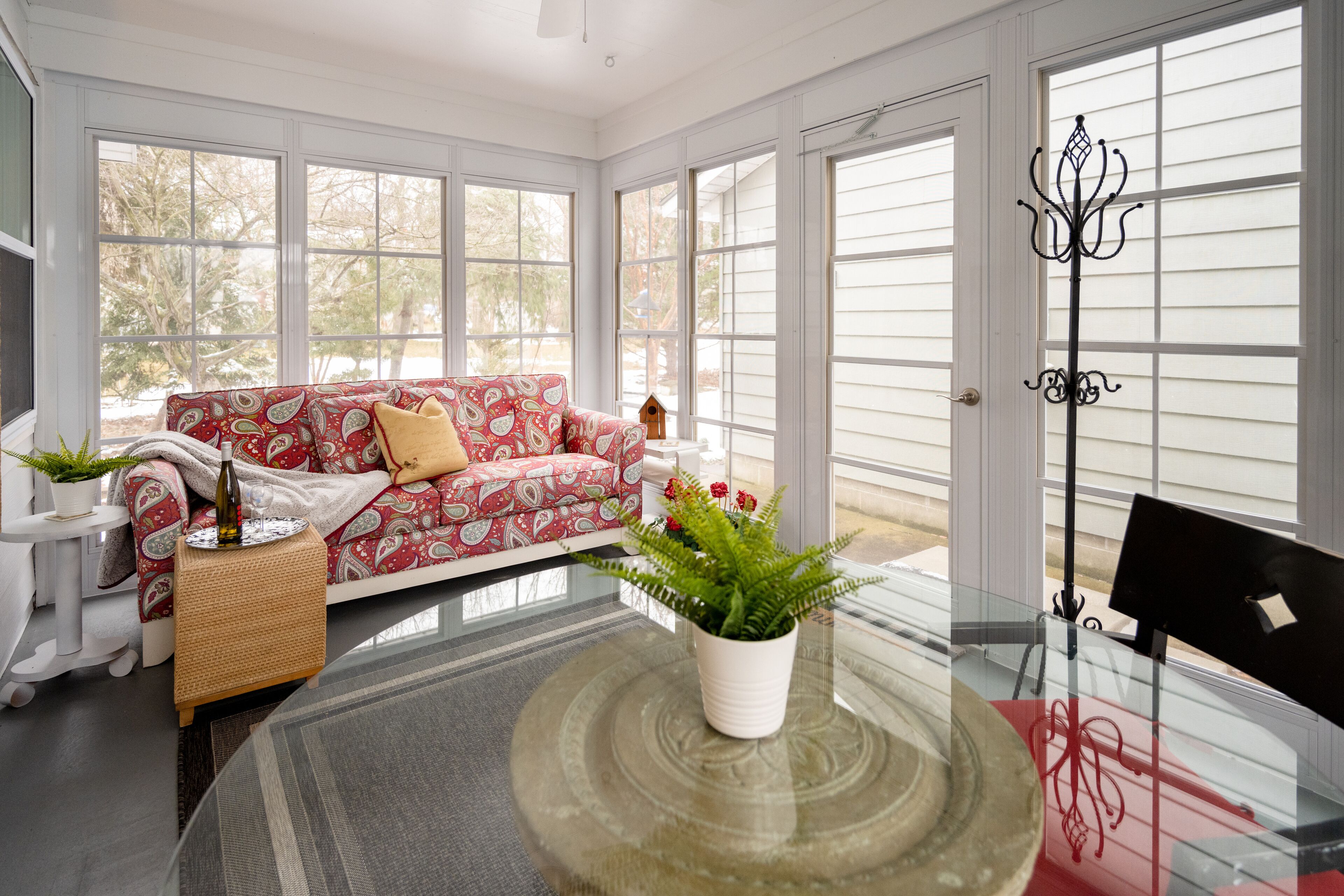 New! Cute Cottage w/ Hutchins Lake Access