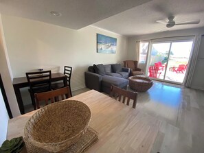 Smart TV - Emerald Beachy Dreams (Panama City Beach)