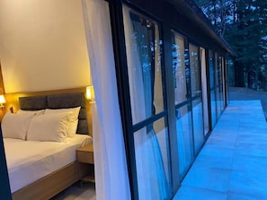 Deluxe-Doppelzimmer | Schallisolierte Zimmer, Bügeleisen/Bügelbrett, kostenloses WLAN