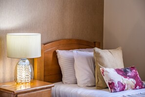 2 bedrooms, iron/ironing board, travel crib, free WiFi