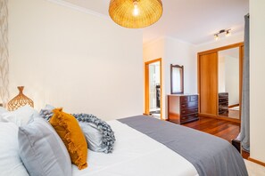 2 Schlafzimmer, Bügeleisen/Bügelbrett, kostenloses WLAN, Bettwäsche