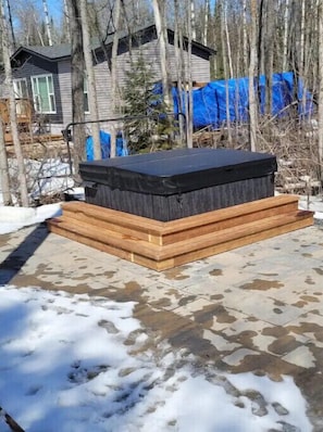 Bain à remous extérieur