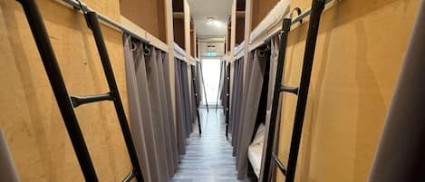 Wi-fi percuma, cadar katil