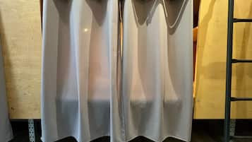 Wi-Fi de cortesia, roupa de cama