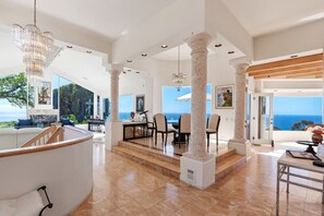 Interior - Luxe Sunset Villa w/ Oceanview, Pool & Hot Tub, Terrace & Art Studio in La Jolla (La Jolla)