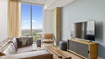 Televisión y oficina